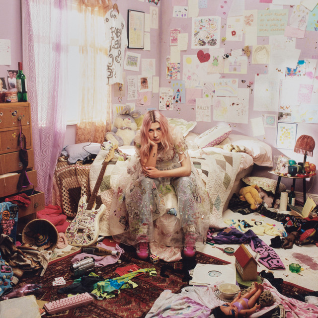 Baby Queen releases debut album produced by King Ed — Fast Friends