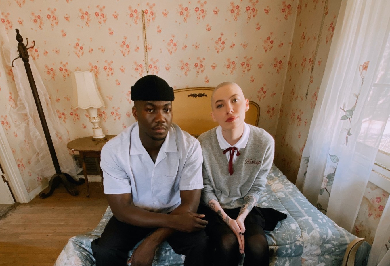 Sillkey produces and performs instrumentation on Bishop Briggs & Jacob Banks 'SOMEONE ELSE' ā Fast Friends