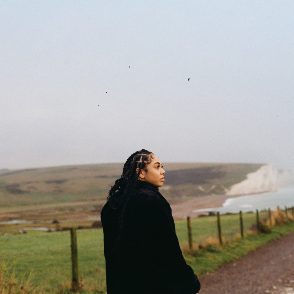 Sillkey produces and co-writes “Home” by Jaz Karis — Fast Friends
