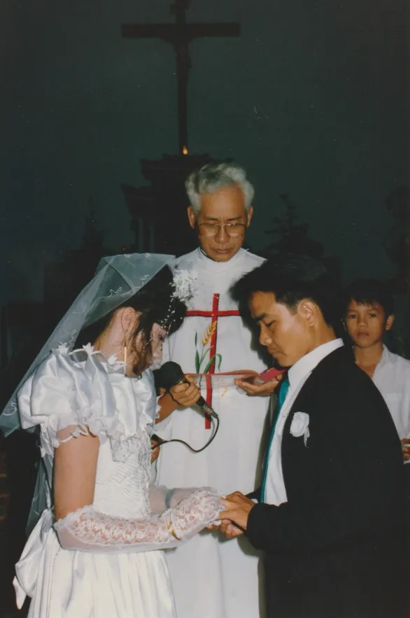 Vintage Wedding Photograph of bride and groom