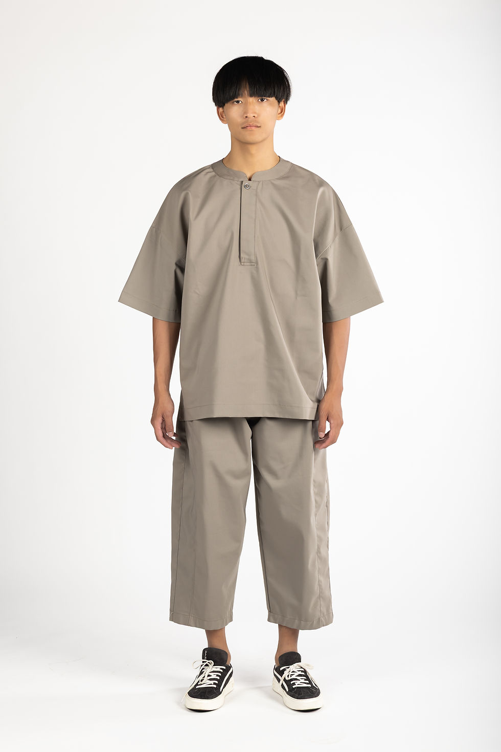 Μικρογραφία: Round Neck blouze