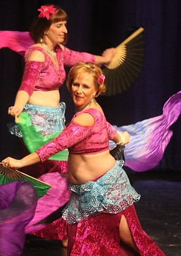 C'thon-bellydancng9.JPG