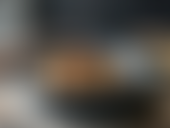 Warm apple ginger oats bowl with stewed apples and spices, an Ayurvedic breakfast for digestion and period cramps