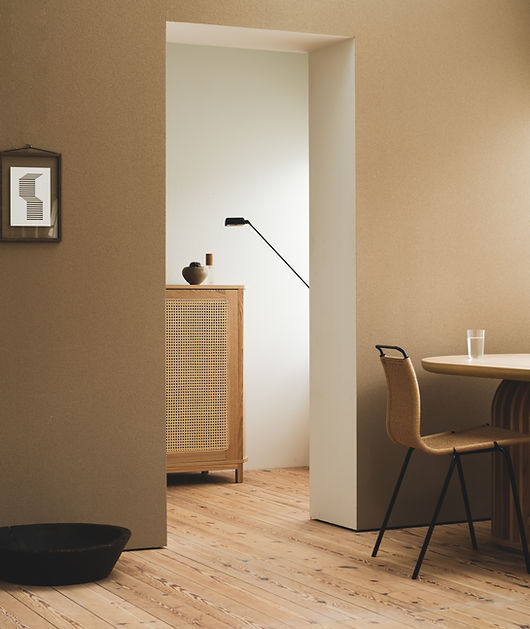 モダンと繊細を重ねた優しい室内空間