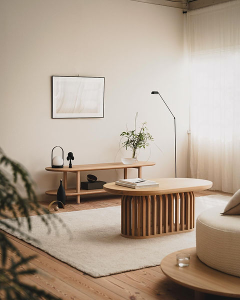 木の質感と自然を重ねた、L/VÉの空間表現