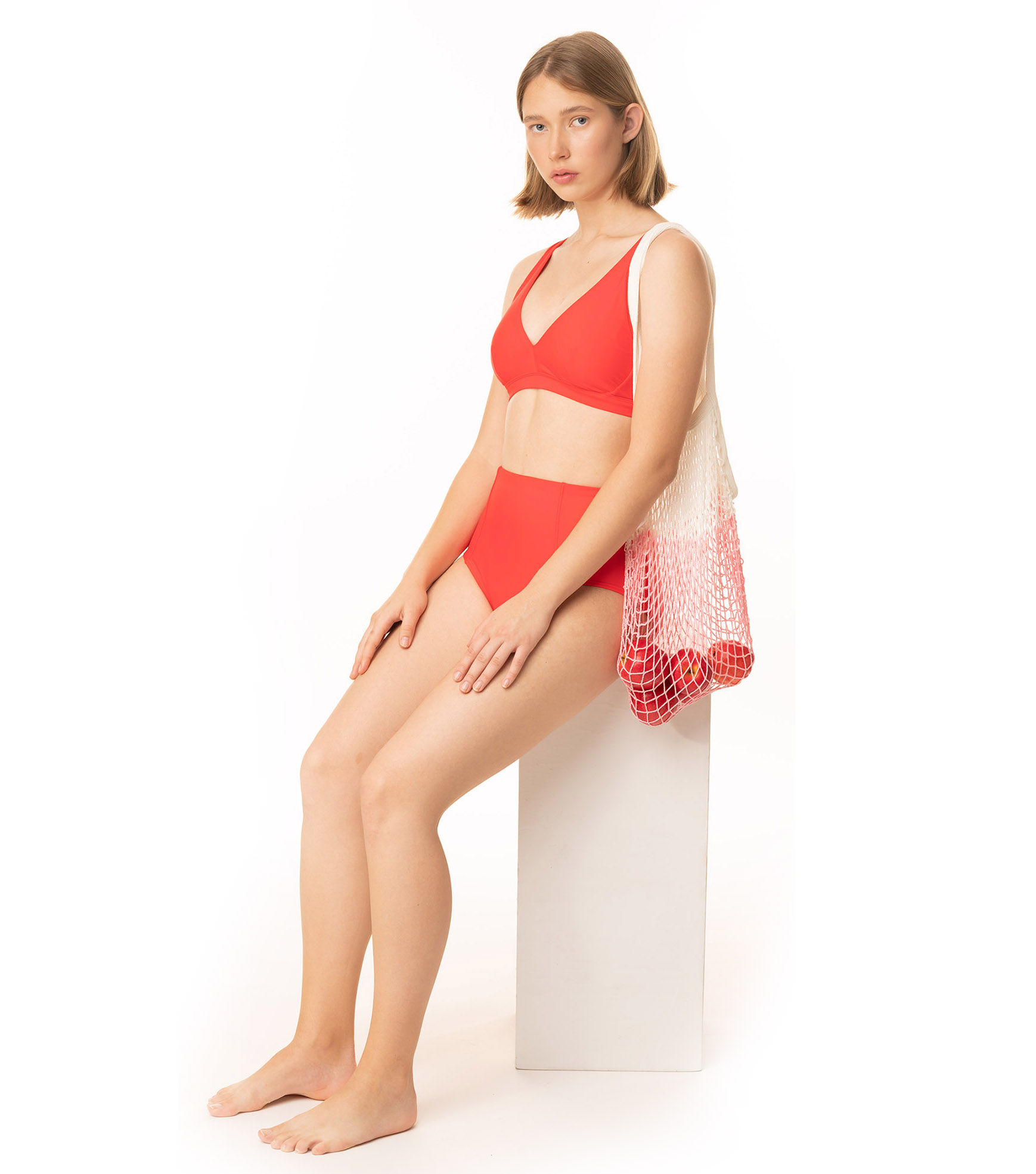 ביקיני גבוה אדום לנשים