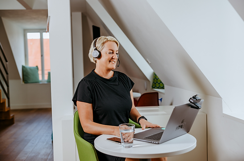 Jasmin_Winter_Senior_Consultant_Frankfurt_am_Main_Personalberatung_Kollmannsperger.png