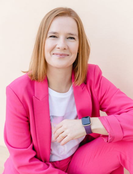 Steffi-Puls-Personal-Branding-Beraterin-Coach-LinkedIn-digitalstolz.png