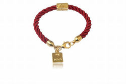 red-kabbalah-bracelet-897476.jpg