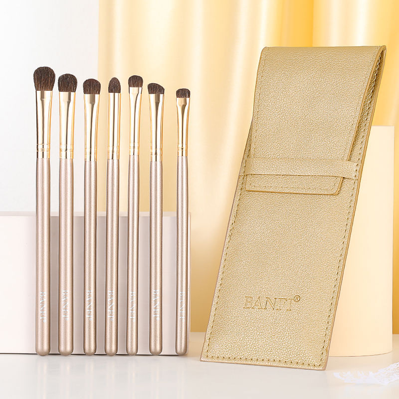 Thumbnail: 7PCs Makeup Eyeshadow Brush Set 