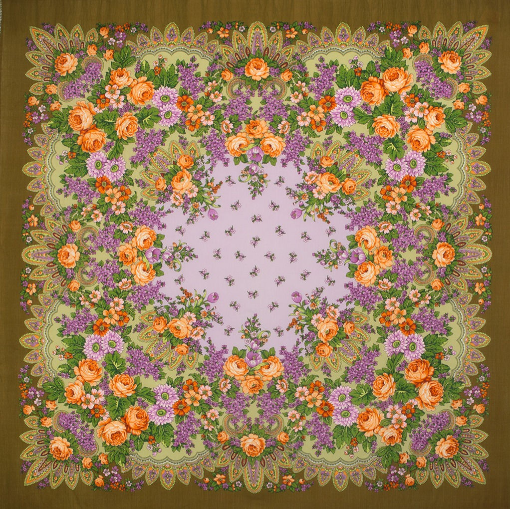Платок «Цветет сирень» 10