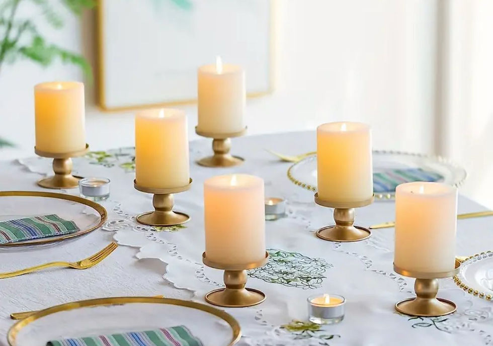 Zlatý svícen na nízké nožce