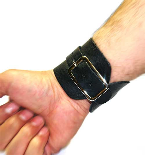 Thumbnail: leather wristband 