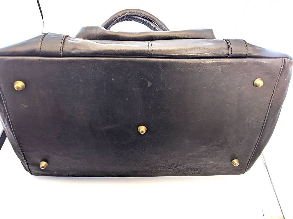 Thumbnail: De luxe Weekender voyager overnights leather bag