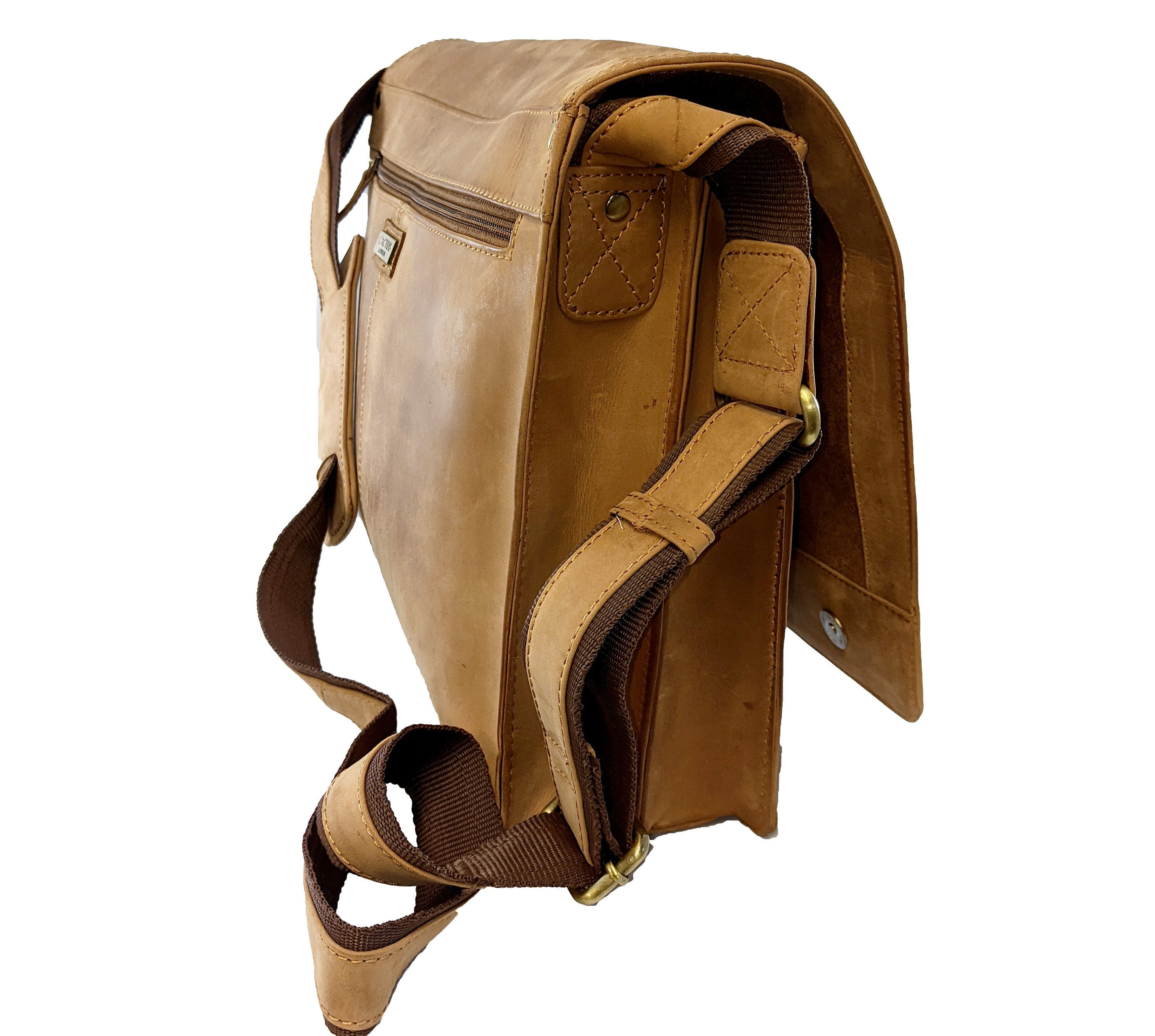 9 compartments crossbody Hunter leather messenger bag side view