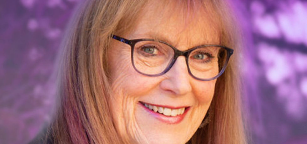 A LETTER TO THE WOMAN WHO KNOWS THERE'S MORE