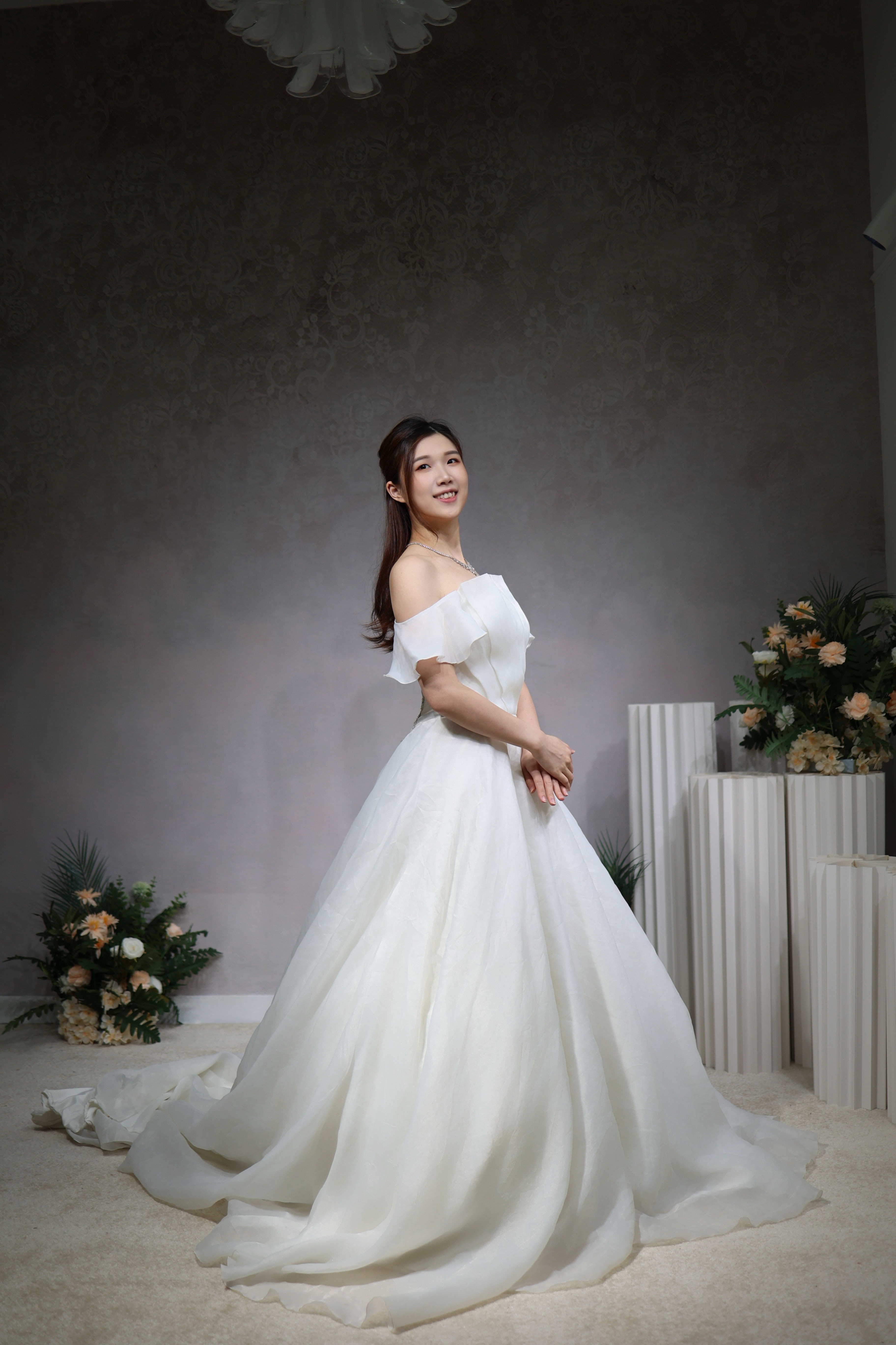 WD004 Chiffon One Shoulder Wedding Dress