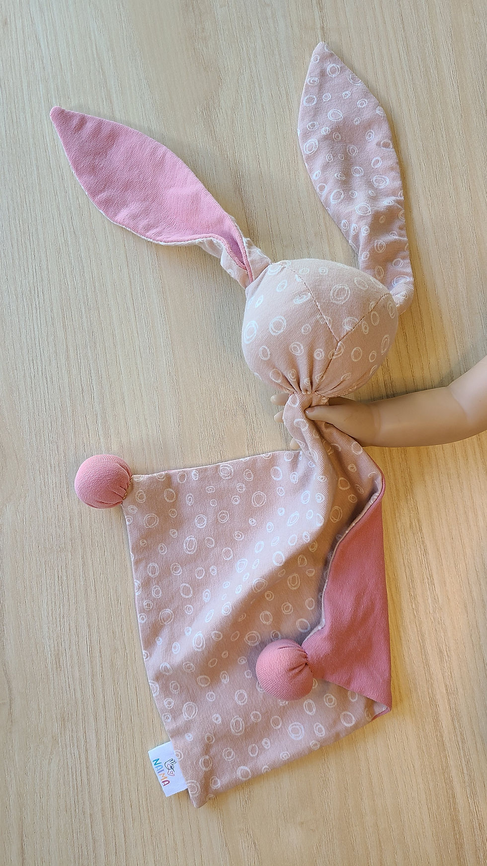 תמונה ממוזערת: Blanket Bunny Doll / Crib Toy in Pink