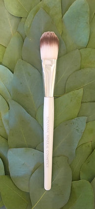 FAUX PRO FOUNDATION BRUSH