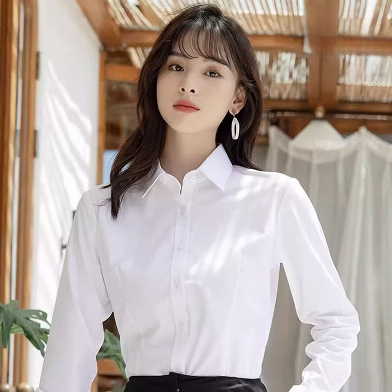 Thumbnail: The Blanc Shirt