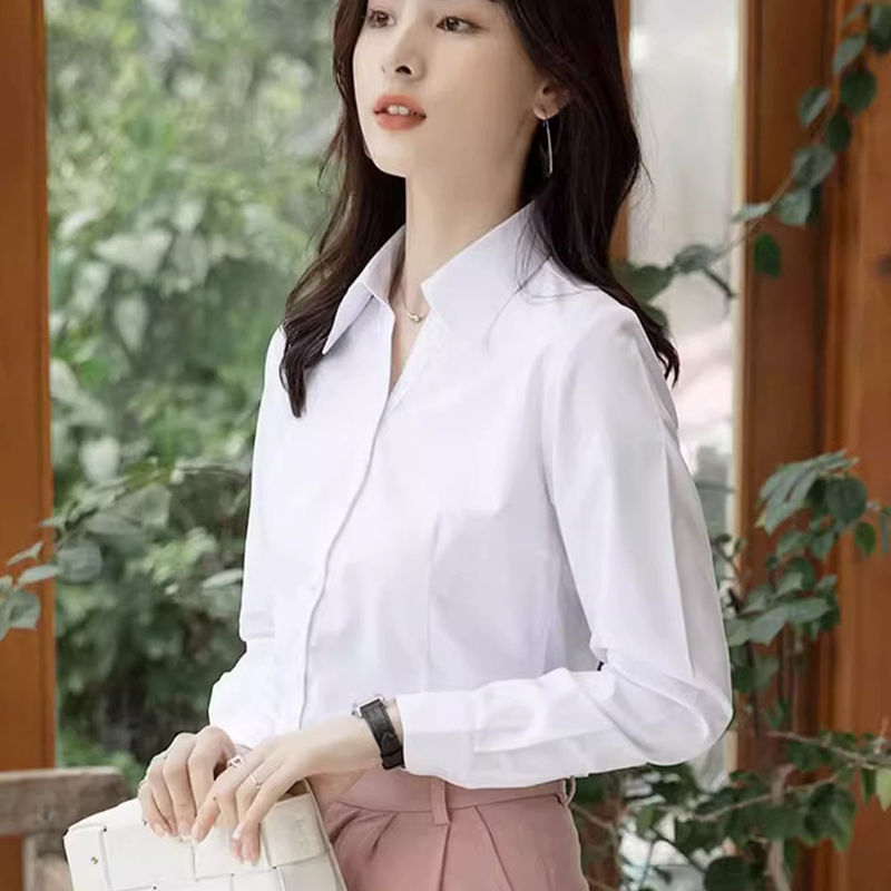 Thumbnail: The Blanc Shirt