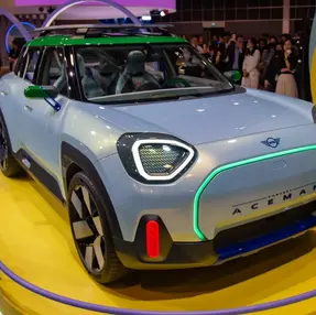 Introducing the MINI Aceman: A Stylish Electric Crossover with an Adorable AI Assistant
