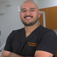 Dr Hector Carrizales.jpg