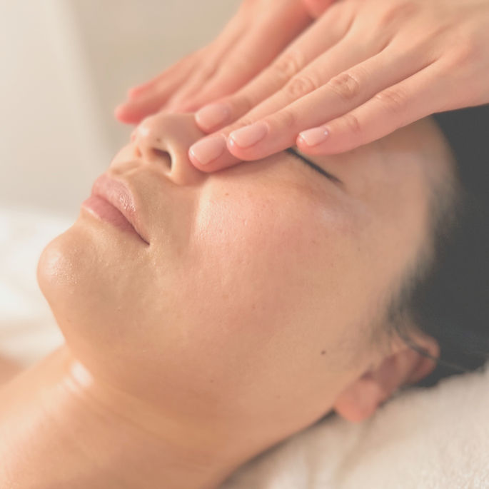 Dr Vodder MLD, Manual Lymphatic Drainage, Facial Manual Lymphatic Drainage, MLD, Pre and Post Op Manual Lymphatic Drainage, Pre + Post Op MLD, Patient being treated with MLD