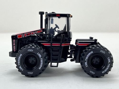 1/64 BIG BUD 700 LAS VEGAS BLACK AG | Williams Big Bud