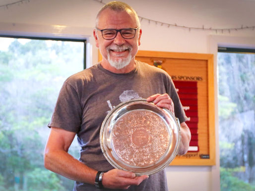 Person gets a plate with a pattern on it