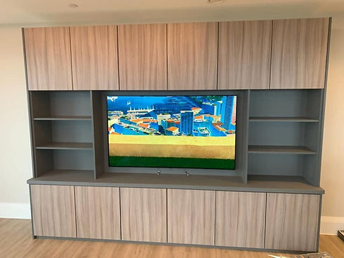 Media units in driftwood anthracite