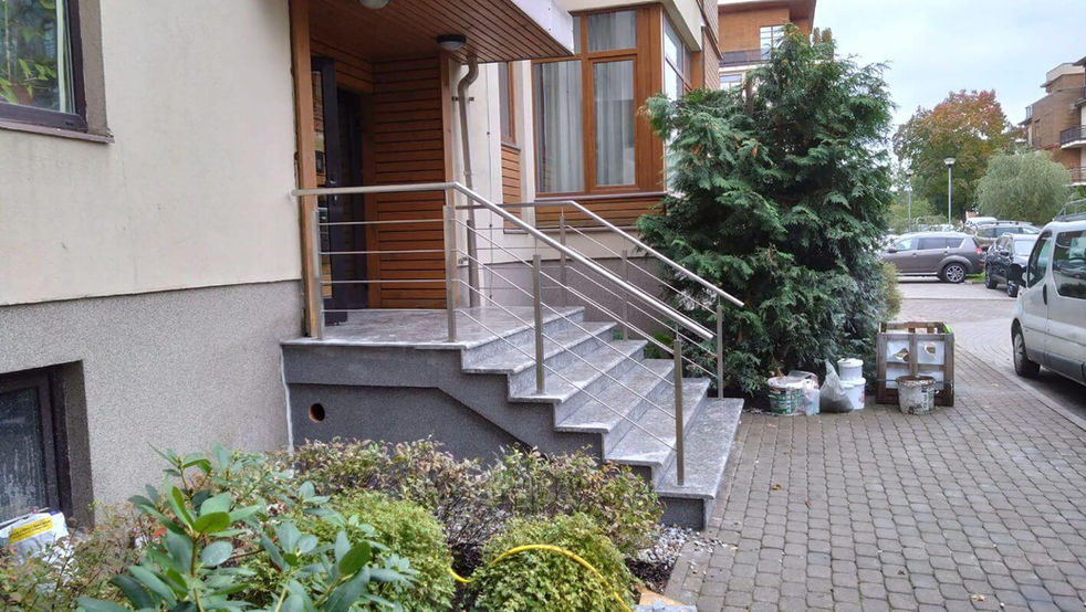 Делаем металлические перила