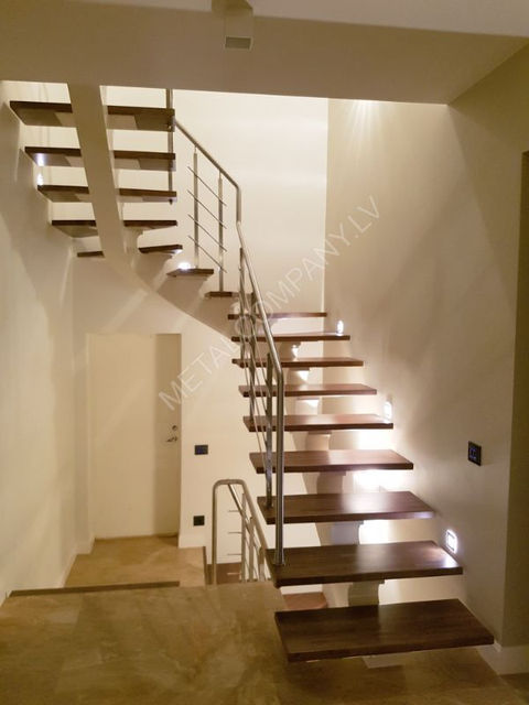 Stairs on a metal base with wooden steps | no. 1