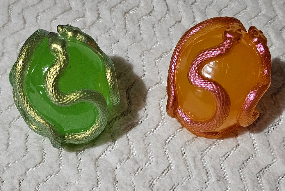 Thumbnail: Skull with chameleon colored snakes and glow in the dark (each sold separate)