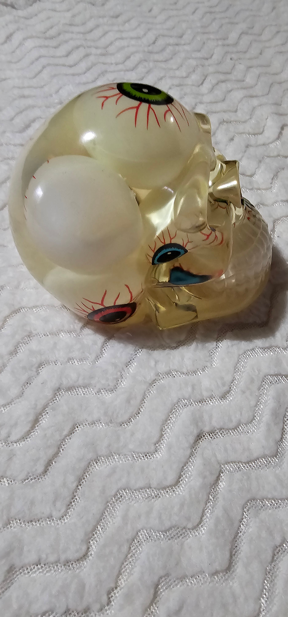 Thumbnail: Skull with eye balls