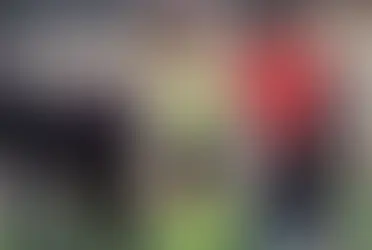 Yumruk attı takımını yaktı!