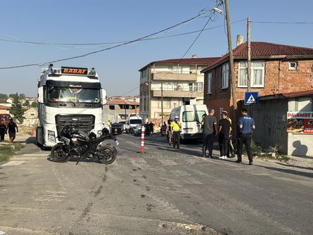 Tırın çarptığı kadın ağır yaralandı