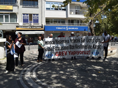 Kamu emekçileri grevde!