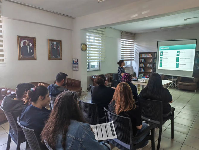 Huzurevi personeline “düşme” eğitimi