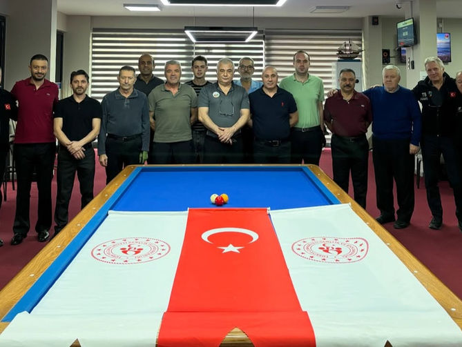 Bilardo heyecanı Lüleburgaz’da başladı