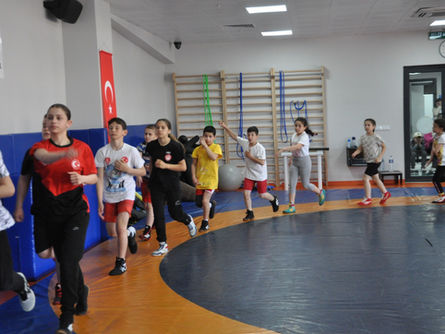 Minderde GELECEK yetişiyor!