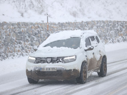 Kar Nisan’da geri geldi