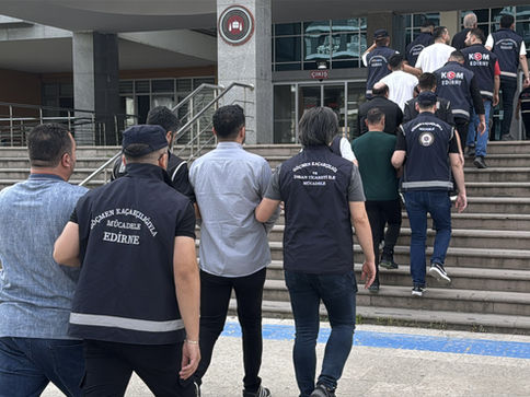 Sevenler’e 7 tutuklama