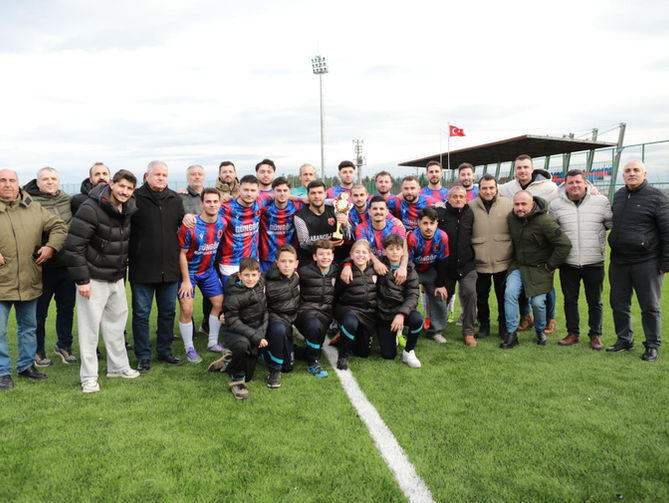 Şampiyon Düğüncübaşıspor!