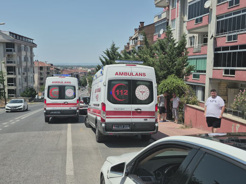 Çocuğunun arkasından atladı!