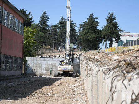 Mehmetçik Caddesi’nde zemin güçlendirme