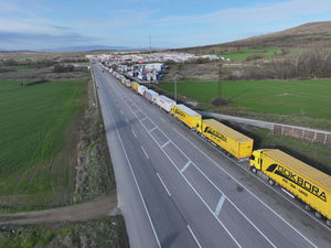 Yunan çiftçi eylemleri sürüyor!