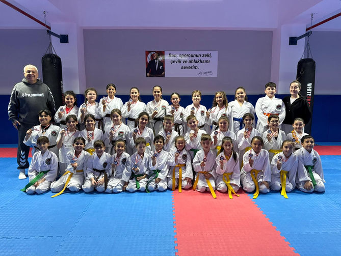Karate Kulübü’nden 50 derece!