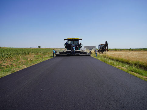 Edirne'de köy yolları asfaltlanıyor