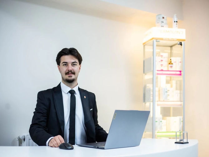 Nöbetçi kuaför
